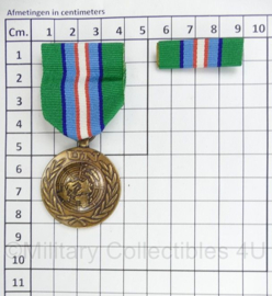 Defensie UNTAC United Nations Transitional Authority in Cambodia medaille met baton in doosje - origineel