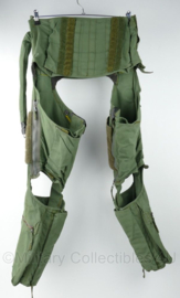 USAF US Air Force en KLU Koninklijke Luchtmacht F16 Anti-G Garment Cutaway trouser CSU-13B/P voor piloten - 88 cm buikomtrek en 78 cm binnen-beenlengte - gedragen - origineel