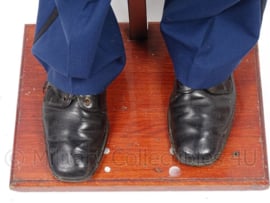Nederlandse RegioPolitie Noord Holland Noord uniform SET jas, broek, koppel, holster en pet - met originele insignes - maat 53- origineel