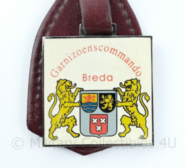 Borsthanger Garnizoenscommando Breda - 11,5 x 4,5 cm - origineel