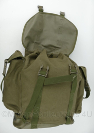 BW Bundeswehr Jägerrucksack 1997 groen - 41 x 24 x 40 cm - licht gebruikt - origineel