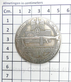 WO2 Duitse 2 Weltkrieg 1939-1945 Maschinengewehr MG42 coin - diameter 5 cm