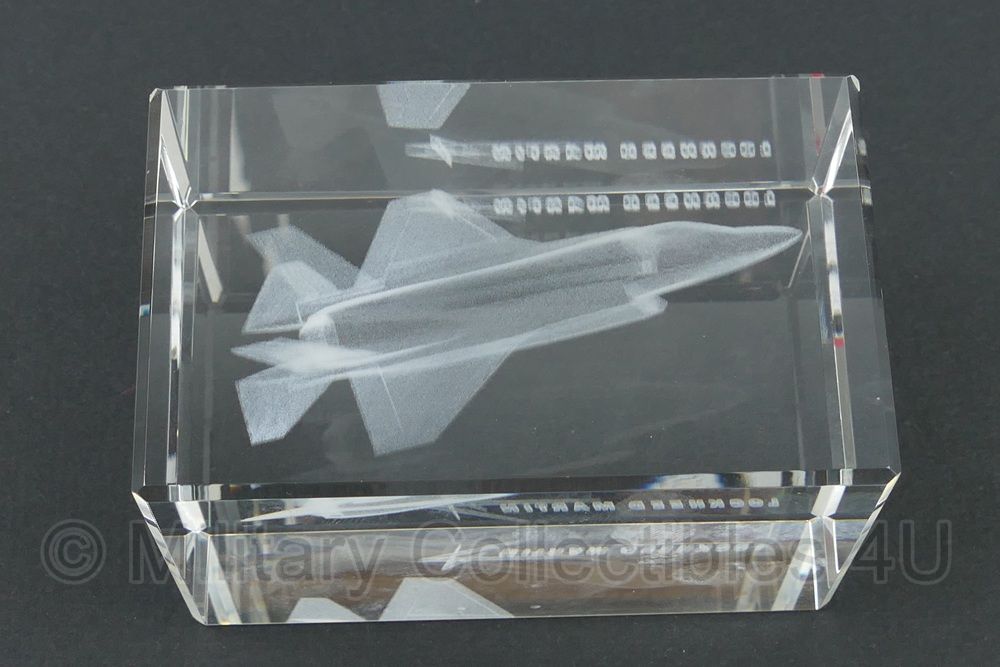 Glazen buro decoratie  F35 Lockheed Martin in doosje - origineel
