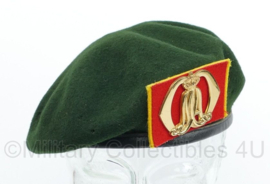 Defensie tussen model Baret met MA Militaire Academie baret insigne  - maat 54  - origineel