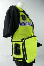 British Police fluorgeel kogelwerend vest hoes zonder ballistische inhoud - Police tactical waistcoat met tassen - origineel