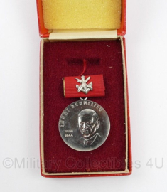 DDR NVA GST Orden Ernst Schneller 1890-1944 medaille im silber in doosje - origineel