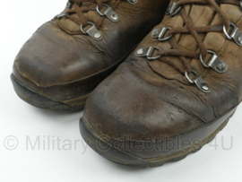 Defensie Lowa Mountain Boot NL GTX Goretex  - maat 43,5  - gedragen - origineel