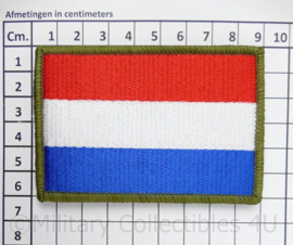 NL Vlag stof  - groot formaat voor huidig uniform  - met klittenband -afmeting 9 x 6 cm.