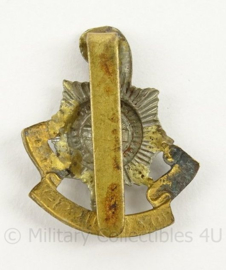 WO2 Britse baret of cap insigne The Royal Sussex Regiment - afmeting 3,5 x 4 cm - origineel