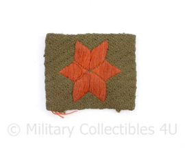 MVO oorlogsvrijwilligersembleem model 1940 tot 1951 - 4 x 3,5 cm - origineel