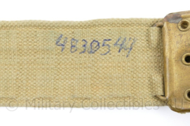 Wo2 Britse P37 Koppel khaki CO1943 - messing gespen - 88 x 5,5 cm - origineel