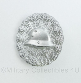 WO1 tot 1939 WO2 Duits Verwundete Abzeichen in Silver - 4,5 x 4 cm - replica