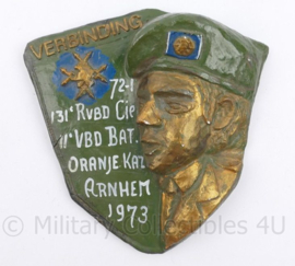 KL Nederlandse leger Verbinding 131 RVBD CIE Oranje kazerne Arnhem 1973 wandbord - 15 x 3,5 x 17 cm - origineel