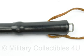 Bewaking baton met witte nylon koppelhouder - gebruikt - origineel