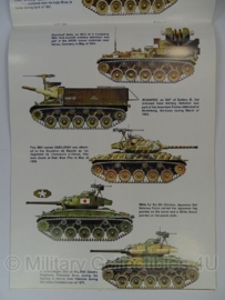 Armor Number 25 - M24 Chaffee tank  - licht gebruikt