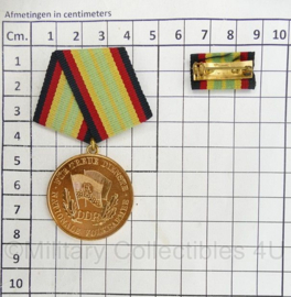 DDR NVA medaille für treue Dienste in der Nationalen Volksarmee gold - origineel