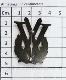Defensie DT Vijfkamp insigne in Zilver - zeldzaam - 4,5 x 3,5 cm - origineel