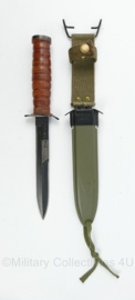 WO2 US Army M3 Combat knife met M4 Scabbard - 31,5 cm lang - replica