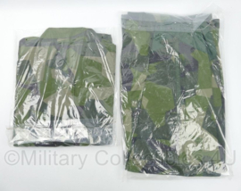 Zweedse leger M90 camo uniform jas met broek set - nieuw in verpakking - origineel