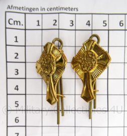 MVO Legerpredikanten en Legeraalmoezeniers schouder epaulet insignes - jaren 50 - zeldzaam - 4 x 2 cm - origineel