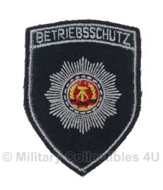 DDR NVA betriebsschutz embleem - origineel