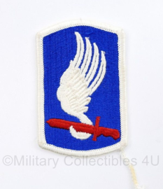 US Army naoorlogs full colour embleem US Army 173RD Airborne Infantry Brigade Badge - 5 x 8 cm - origineel