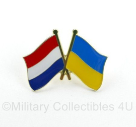 Speld Nederlandse en Oekrainse vlag Duo landen vlaggen pin nederland oekraine