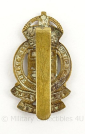 WO2 Britse baret of cap insigne RAOC Royal Army Ordnance Corps - afmeting 2,5 x 4,5 cm - origineel