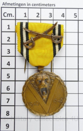 WO2 Belgische herdenkingsmedaille Oorlog 1940-1945 - 8 x 4 cm - Origineel