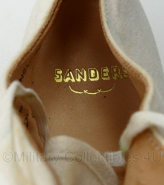 KM Koninklijke Marine Tropen schoenen wit met lederen zool - merk Sanders - maat 9 - gedragen - origineel