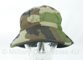 Bush hat / Boonie hat - Franse CCE camo -  maat 57 Tm. 60  cm. - nieuwstaat - origineel