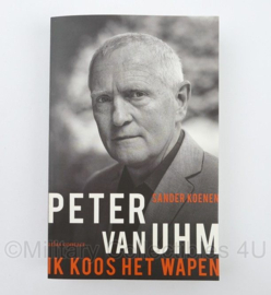 Boek Peter van Uhm Ik koos het wapen - schrijver Sander Koenen