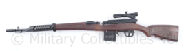 Model miniatuur wapen Russische SVT 40 met toebehoren - 23 x 2 x 6,5 cm