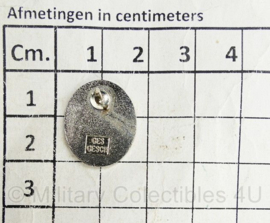 WO2 Duitse messen fabrikant Original Eickhorn speld - 2 x 2 cm - replica