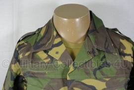 KL Nederlandse leger winter Woodland uniform basis jas - maat 8000/9095 - NIEUW in verpakking - origineel