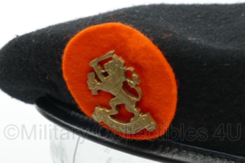 WO2 model Nederlandse Prinses Irene Brigade baret - maat 58 - originele baret en replica insigne
