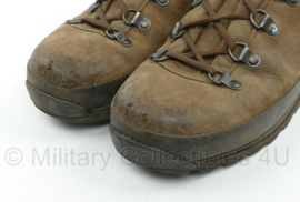 Defensie Lowa Mountain Boot NL   - maat 44,5  - gedragen - origineel