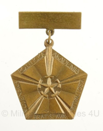 Slowakije Militaire Politieke Academie Bratislava medaille - 4,5 x 3,5 cm - nieuw in verpakking - origineel