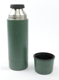 Defensie metalen thermosfles  groen - huidig model - 8 x 30 cm - gebruikt - origineel