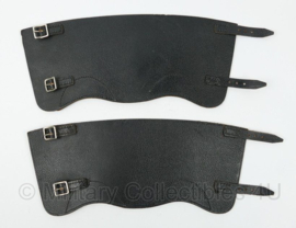 Nederlandse Kmar Koninklijke Marechaussee vintage beenkappen gaiters leder 1960 - nieuwstaat - origineel
