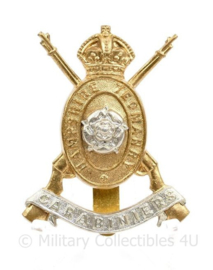 WW2 british cap badge The Hampshire Yeomanry Carabiniers Kings crown - maker JR Gaunt London - 4,5 x 3 cm - origineel