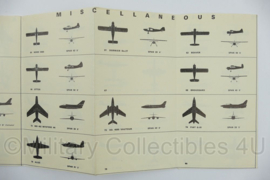 British Silhouettes of Aircraft on the Joint Services Aircraft Recognition Training List Low Altitude handboek - 22 x 11,5 cm - origineel