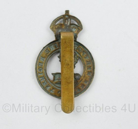 WO2 Canadese cap badge Kings Crown -The Hertfordshire Regiment  - 5 x 3,5 cm - origineel