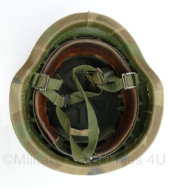 KMARNS Korps Mariniers M92 M95 composiet helm met parakinriem en Forest camo overtrek - maat Small - origineel