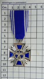 WO2 Duitse 15 years Long Service NSDAP medal 2nd Class silver - replica