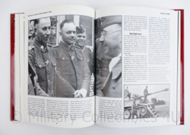 Waffen SS Hitler's Black Guard at war Christopher Ailsby 