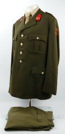 KL Nederlandse leger Majoor Regiment Infanterie Menno van Coehoorn DT set jas met broek 1965 - maat 56 1/4 - gedragen - origineel