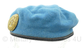 VN UN United nations Baret met custom metaaldraad embleem - maat 56 - origineel