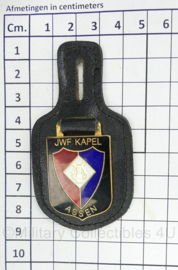KL Nederlandse leger DT borsthanger JWF Kapel Assen Johan Willem Friso Kapel Assen - 8,5 x 4,5 cm - origineel