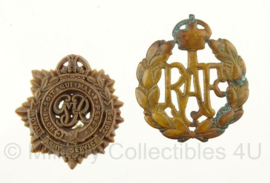 WO2 Brits baret emblemen cap badges SET - Royal Airforce en Royal Army Service Corps (zonder pinnen)  - origineel